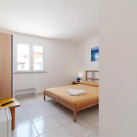 La Finestra Sul Mare בית הארחה 3*